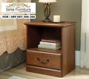 Nakas Walnut Klasik