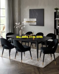 Desain Serba Hitam Meja Makan Unik