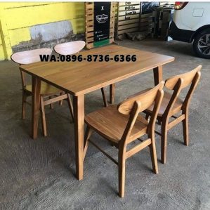 Meja Makan Kayu Jati Kayu 4 Kursi Klasik