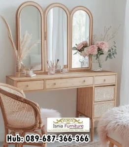 Jual Meja Rias Kombinasi Tiga Cermin