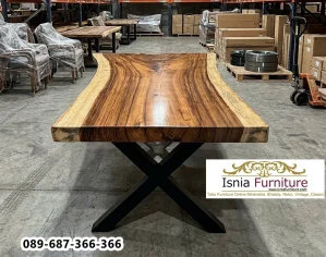 Meja Trembesi Solid Jakarta Rangka Besi X Kuat